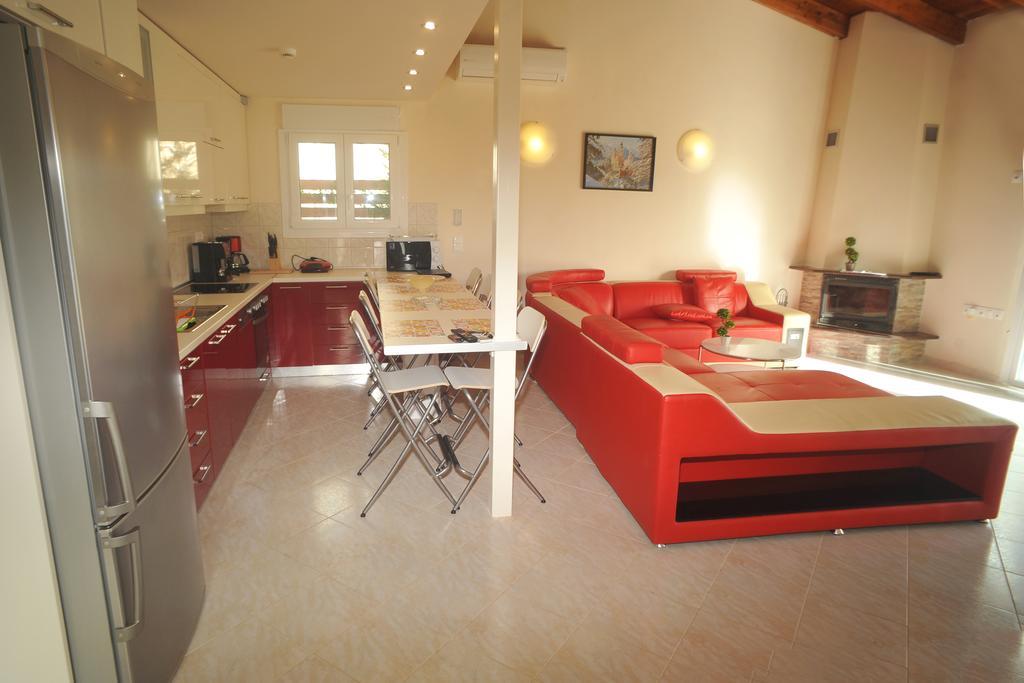 Villa Poulades Гоувия Номер фото