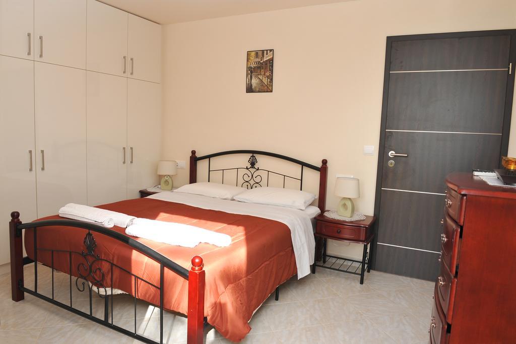 Villa Poulades Гоувия Номер фото